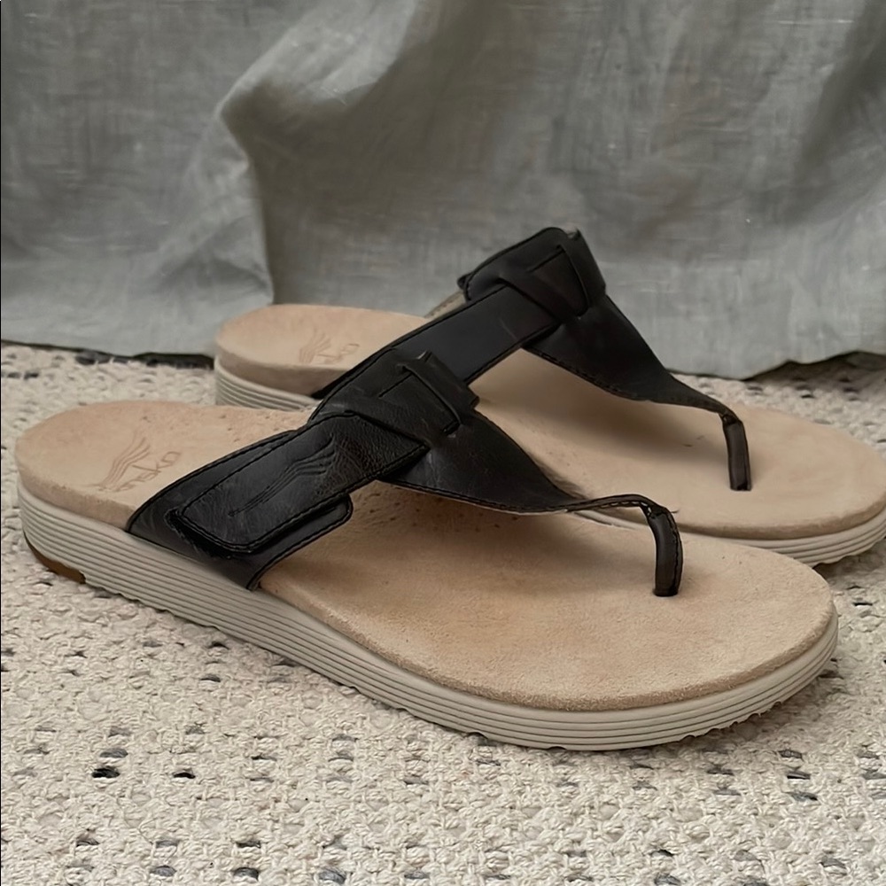 Women's Black Sandals
